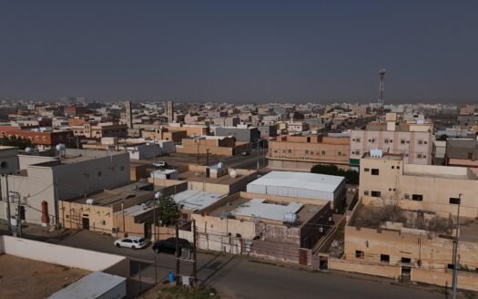 فرصة استثمارية مميزة – بيت شعبي في موقع حيوي مدينة تربة!