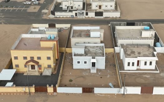 🔑 لا تفوّت الفرصة الذهبية لامتلاك فيلا شرقية في خياش – نجران