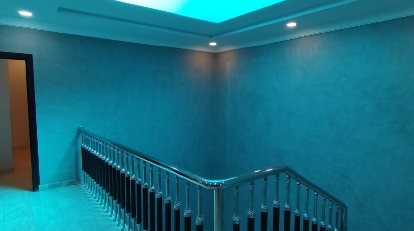 فيلا درة المنسك 305 متر