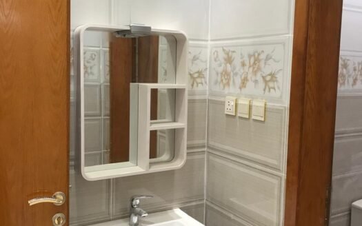 فيلا العمر بثلاث وحدات مستقلة ومصعد وقسم ضيافة فاخر.. عنوان الفخامة والرحابة!