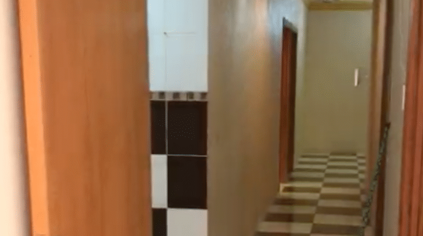 شقة دور ثالث حي المروج