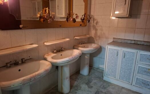 اقتنص فرصة استثمارية ذهبية في قلب أبها النابض: عمارة متعددة الاستخدامات في حي النميص الحيوي!