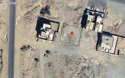 أرض سكنية بصك إلكتروني في حي الضاحية – خميس مشيط – 900م² على شارع وممر مشاة!