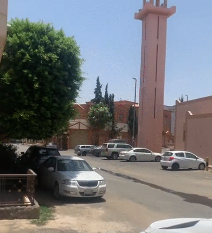 شقة للإيجار مع حوش ومدخلين