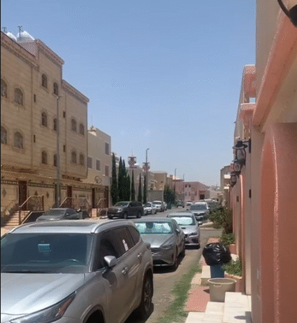 شقة للإيجار مع حوش ومدخلين