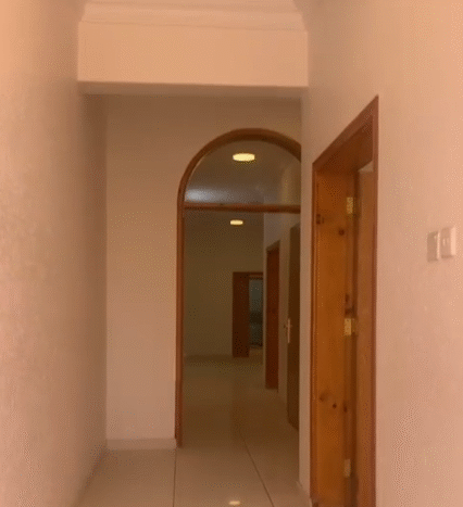 شقة للإيجار مع حوش ومدخلين