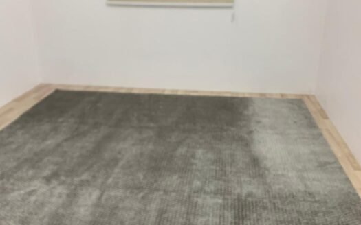 للإيجار الصيفي شقتان مفروشتان بالكامل – حي المنسك | موقع حيوي مع سطح خاص وأجهزة كاملة!