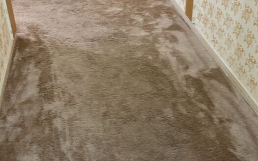 🏡 شقة للإيجار في المحالة – أبها | دور ثاني عداد كهرباء خاص – موقع استراتيجي وخدمات متكاملة