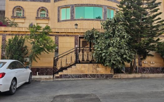 🏡 شقة سكنية مميزة للإيجار – موقع مثالي وخدمات متكاملة