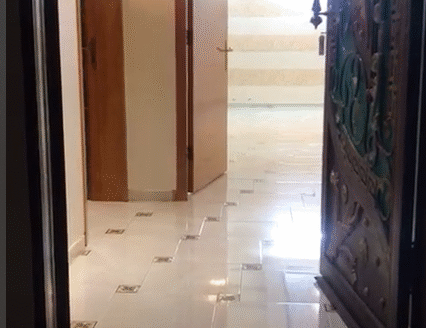 🏡 شقة سكنية مميزة للإيجار – موقع مثالي وخدمات متكاملة