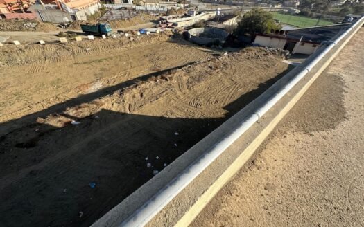 🏞️ فرصة استثمارية ذهبية – أرض بمساحة 3318 م² على ممشى المنسك بأبها