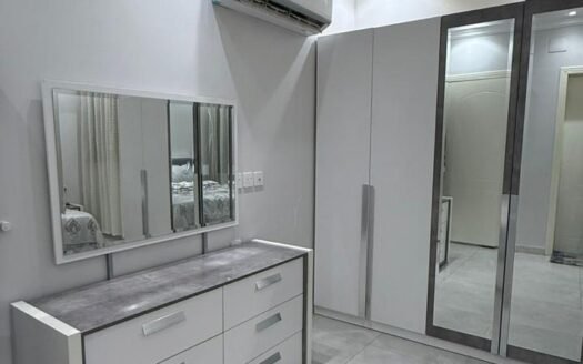 🏠 شقة مفروشة للإيجار – فرصة مثالية للسنة الدراسية 📚✨