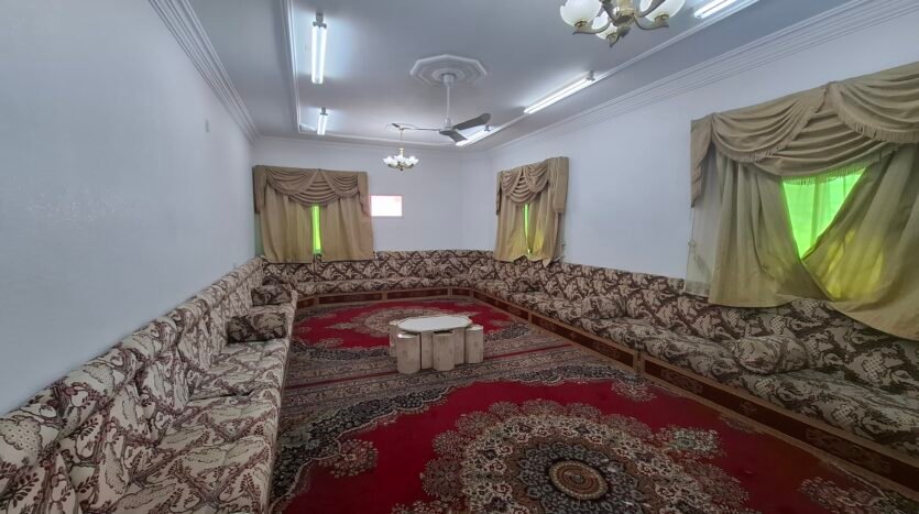 شقه مؤثثة فى قلب المنسك