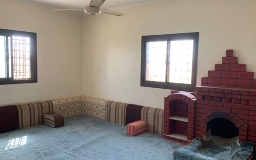 دور أرضي مفروش للإيجار – عوائل📍 خميس مشيط –  طريق المحالة (غرب الخميس)