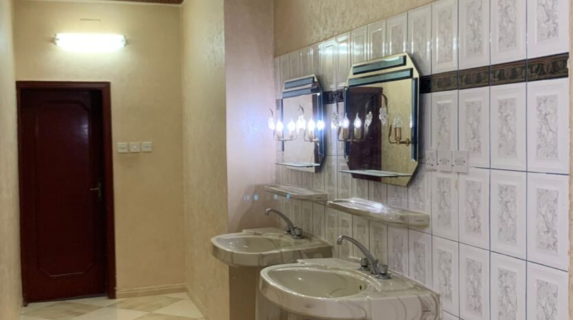 دور أرضي للايجار