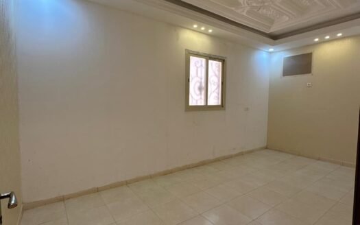 شقة للإيجار – المحالة ( دور أول )