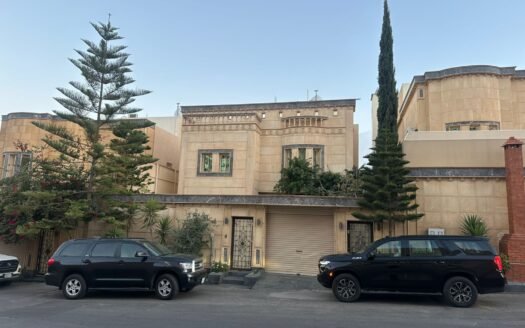 🏡 فيلا فاخرة بتصميم عصري ومواصفات راقية – فرصة مميزة للسكن والاستثمار