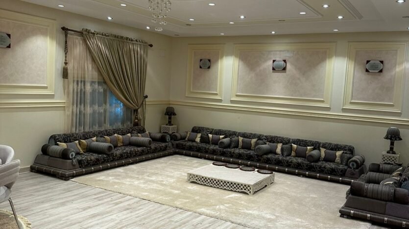 فيلا فاخرة بتصميم عصري