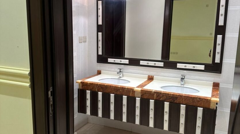 فيلا فاخرة بتصميم عصري