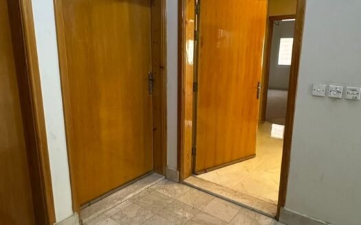 للإيجار – دور واسع في حي المنسك