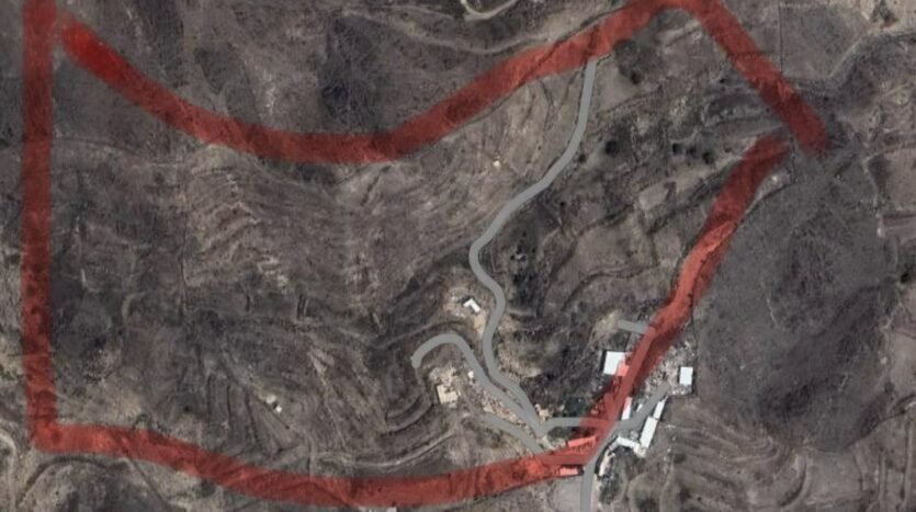 ارض 59000 متر ابها