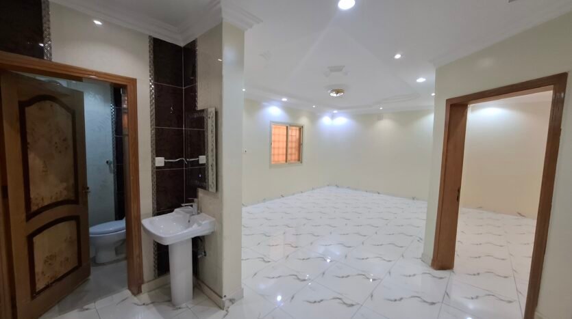 فيلا خميس 283م