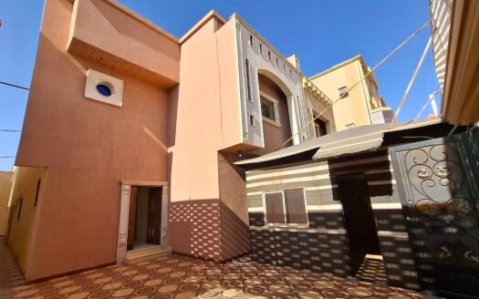 فيلا خميس 283م