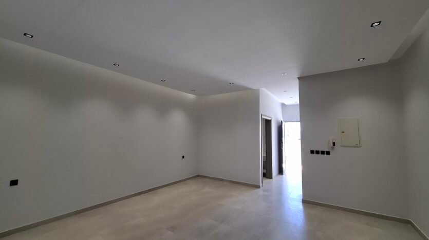 شقة بالقرب من اشارة المنسك دور ارضي رقم 7