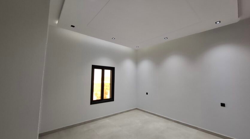 شقة بالقرب من اشارة المنسك دور ارضي رقم 7