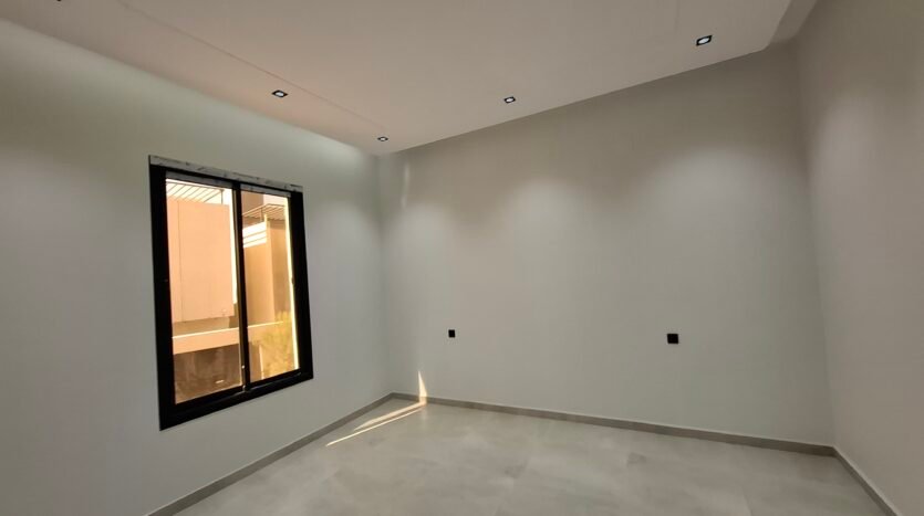 شقة بالقرب من اشارة المنسك دور ارضي رقم 7