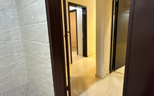 شقة للإيجار – المحالة ( دور ثاني )