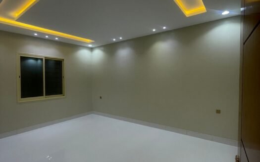 للإيجار دور أرضي جديد – مدخل خاص وحوش