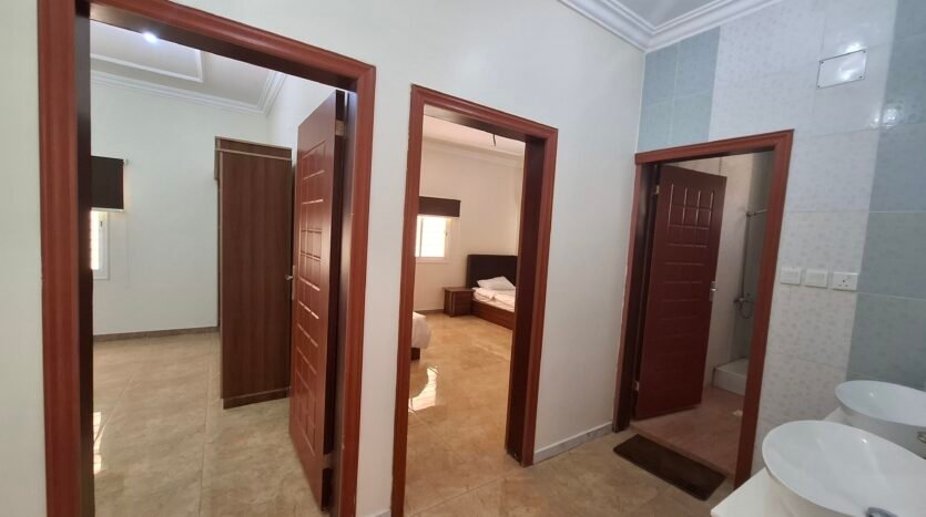 شقة غرفتين وصاله مؤثثة