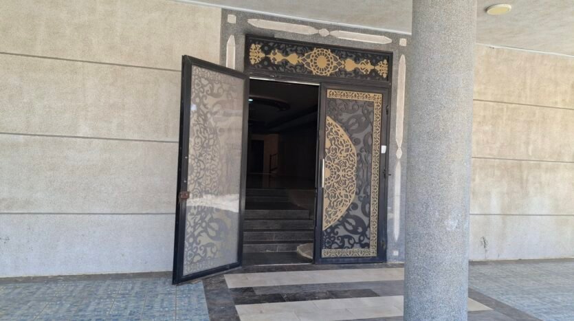 شقق للايجار مؤثثة وبلاطه في المروج