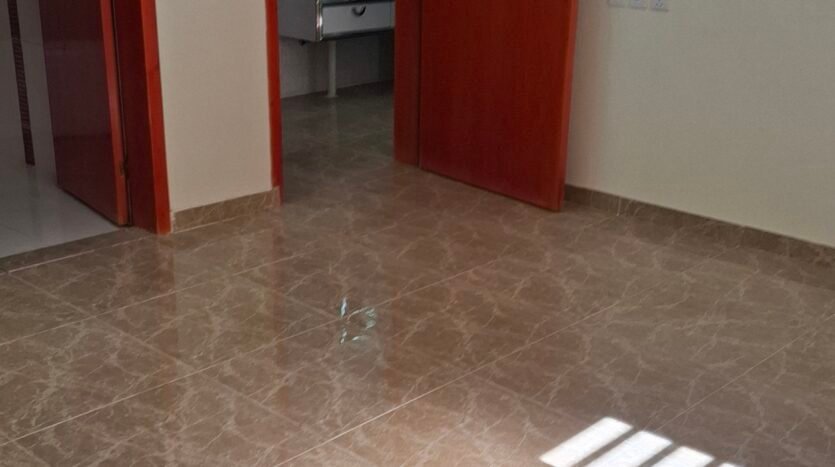 شقه بلاطة 5 غرف