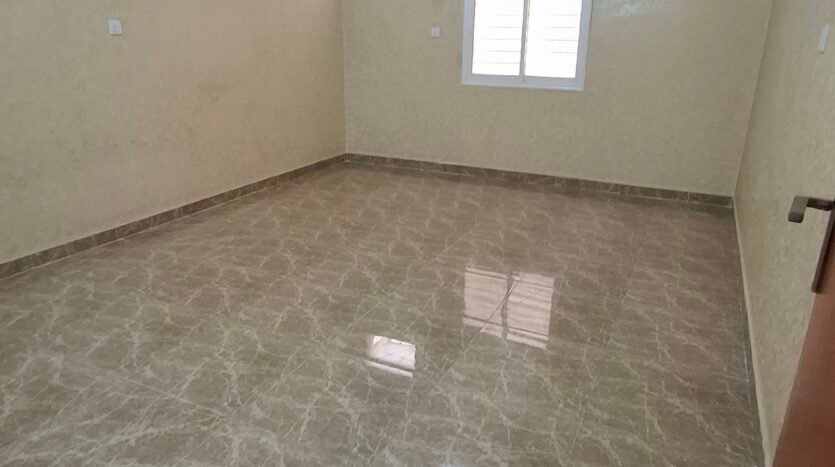 شقه بلاطة 5 غرف