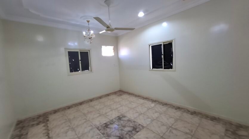 شقه للايجار خميس مشيط