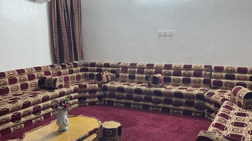 بيت للبيع باللسمر