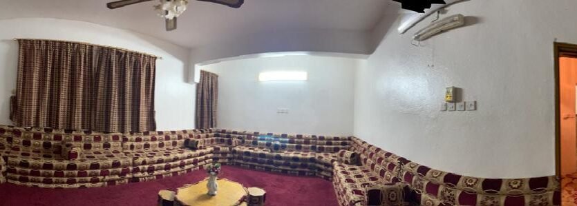 بيت للبيع باللسمر