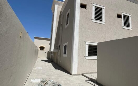 فيلا مميزة تشطيب فاخر 1200 متر مربع